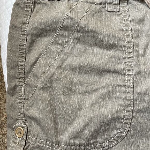 Tommy Hilfiger Tan Shorts - Picture 4 of 6